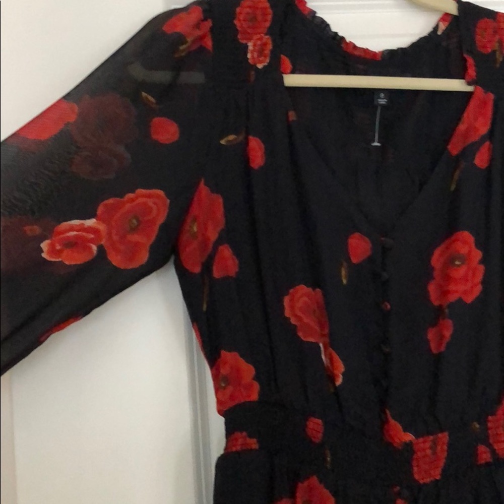 Intermix Kayla dress, size 6, super flirty short dress. - Picture 9 of 13